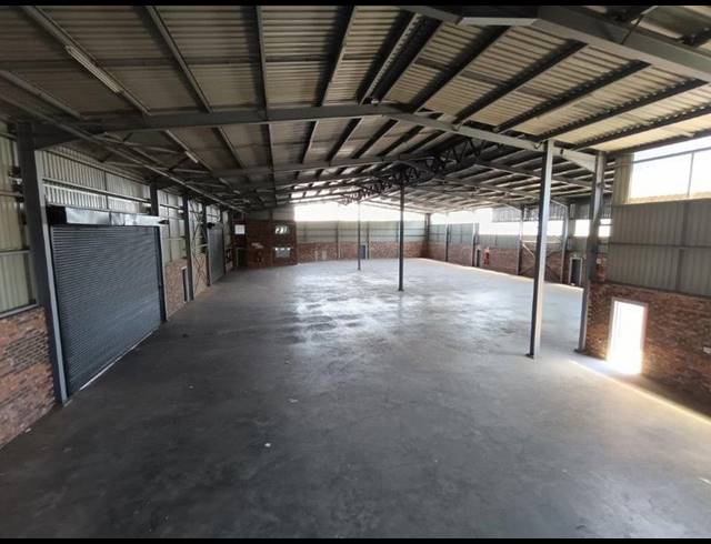 INDUSTRIAL PROPERTY TO RENT IN LASER PARK